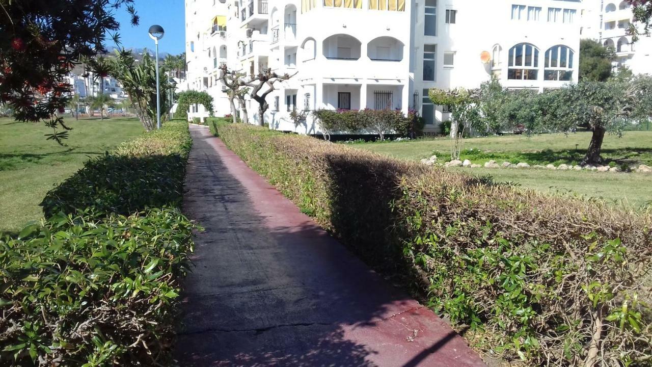 Apartamentos Laguna Beach Torrox Bagian luar foto